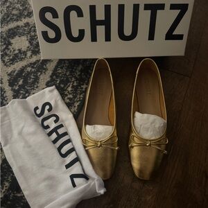 SCHUTZ  NWT Metallic Gold Women's Ballet Flats